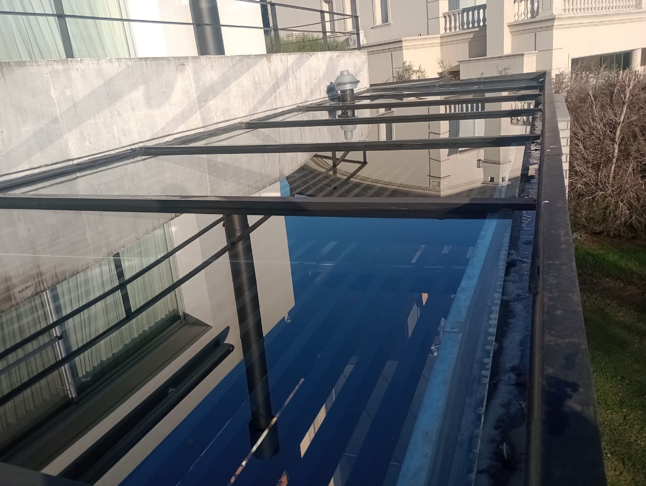 Cristales exteriores con acceso por escalera certificada